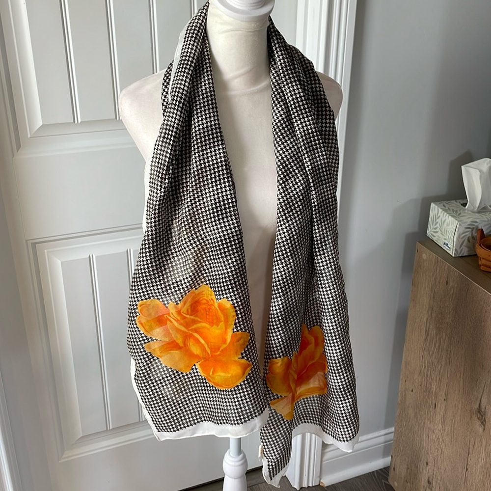 Vintage floral & houndstooth scarf wrap
